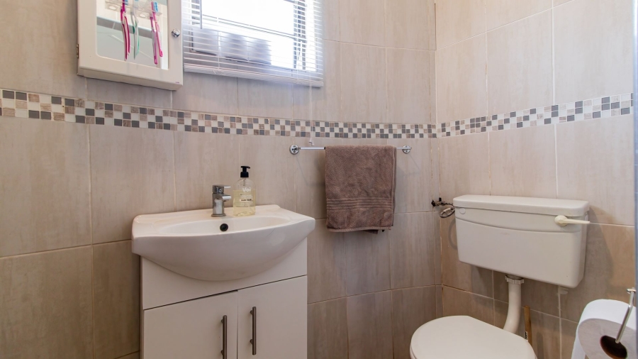 3 Bedroom Property for Sale in Kidds Beach Eastern Cape